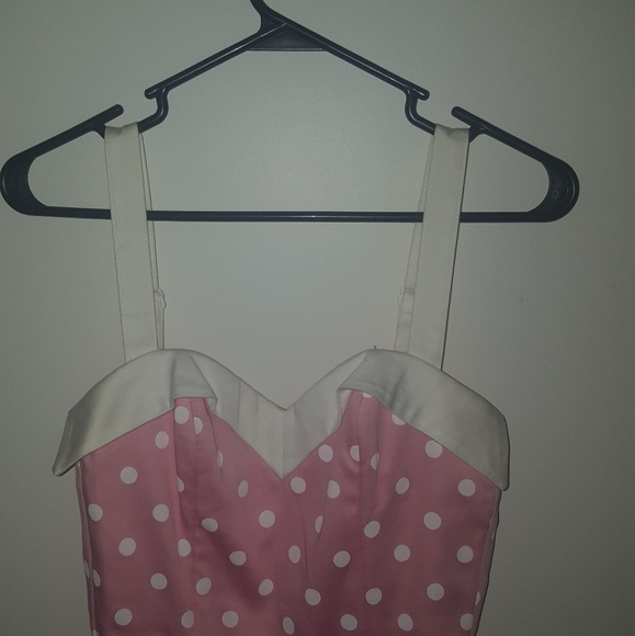 Deadly dames pink and white dress - Picture 7 of 10